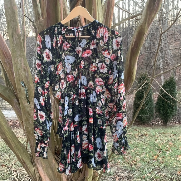 Tularosa Kenya Dress in Cicily Floral - Picture 4 of 11